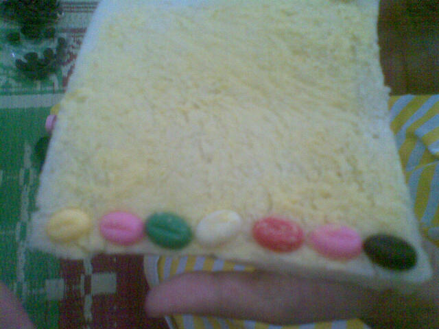 ROTI INJIL KARYA KAK SILVY, PESAN COKLAT DALAM ANEKA WARNA