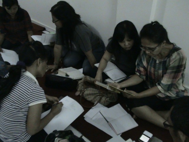 FOTO DISKUSI KELOMPOK SEMINAR GSM KENDARI FEB 2014