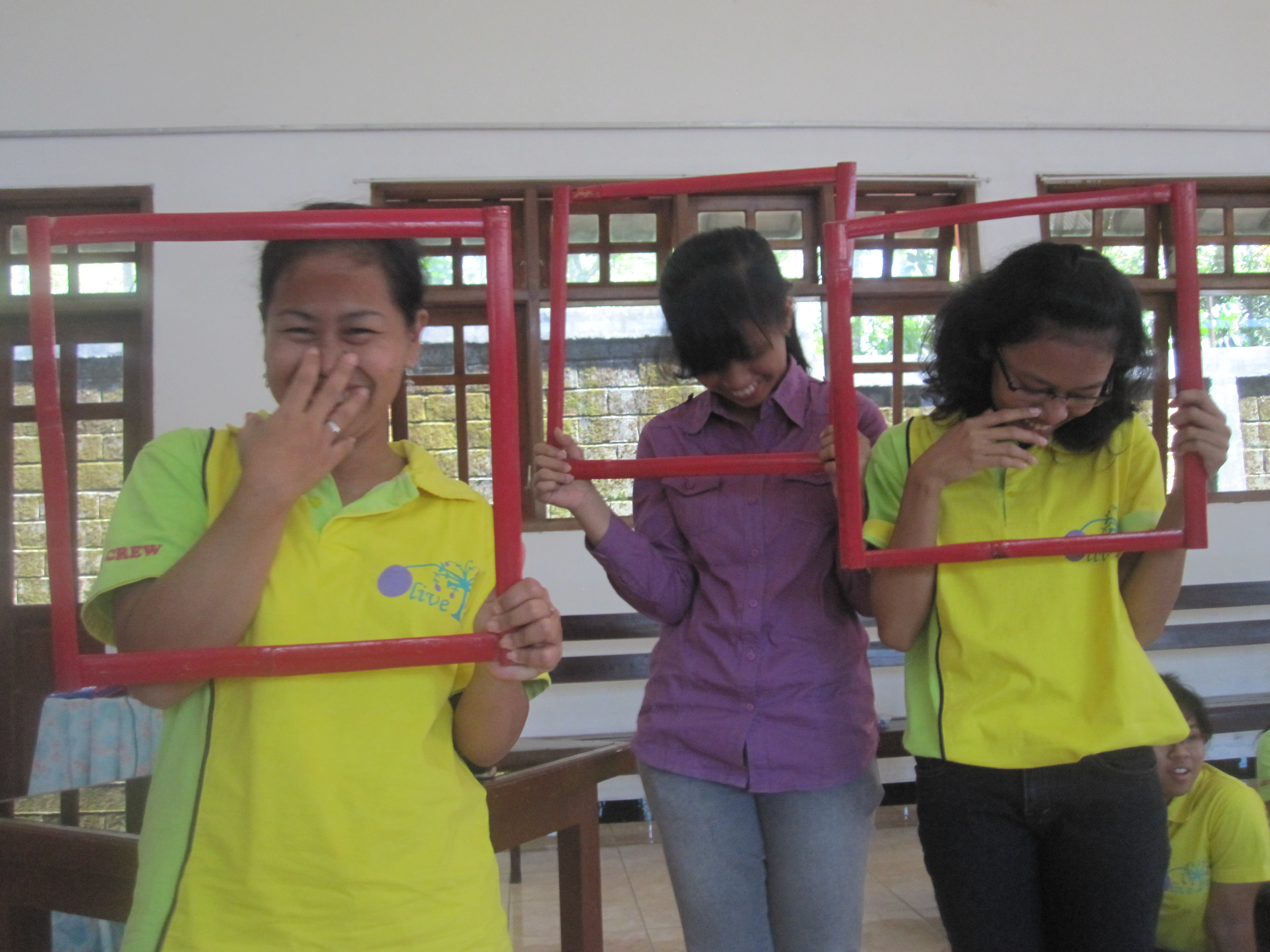 Suasana seminar dengan thema Menjadi GSM yang Produktif, salah satu sesinya membahas mimik muka dalam mengajar
