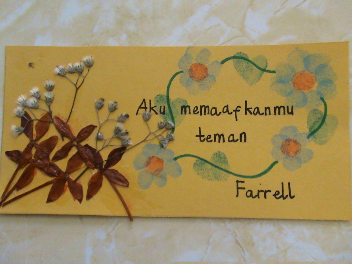 Salah satu kartu maaf buatan murid SD saya, Farrell