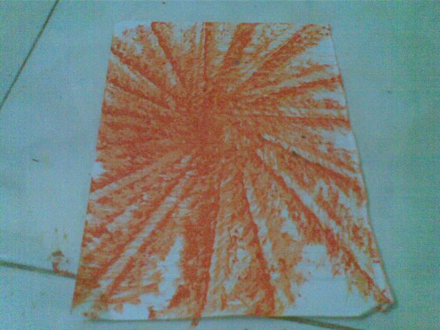 MATAHARI, BUAT GAMBAR INI DENGAN MENGGORES SATU GARIS KEMUDIAN MEMUTAR KERTAS DAN MENGGORES LAGI DST.