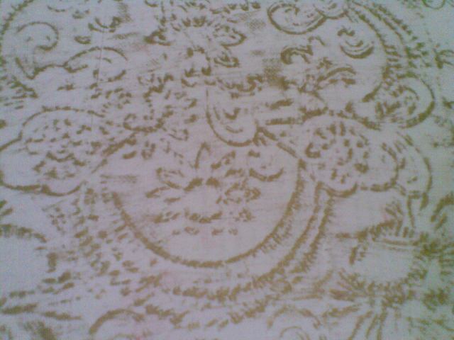 anda bisa membuat kertas batik ini menjadi kertas kado buatan sendiri, dan kegunaan lainnya. 