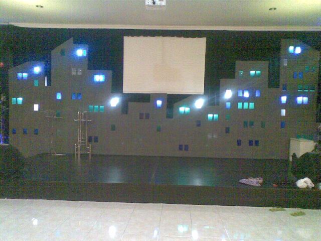 DEKORASI TAMPAK JAUH