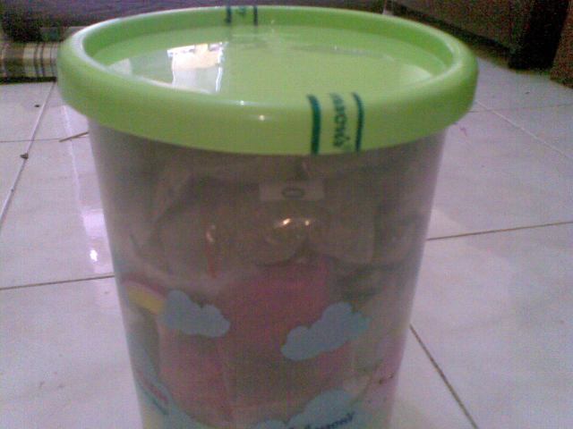 UNTUK DISIMPAN LAMA, PILIH BAHAN YANG TIDAK MEMBUSUK