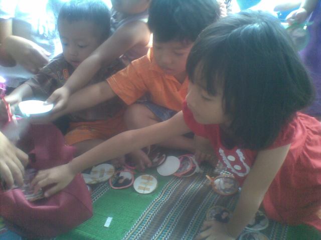 puluhan photo berbingkai dalam cerita Mazmur 139