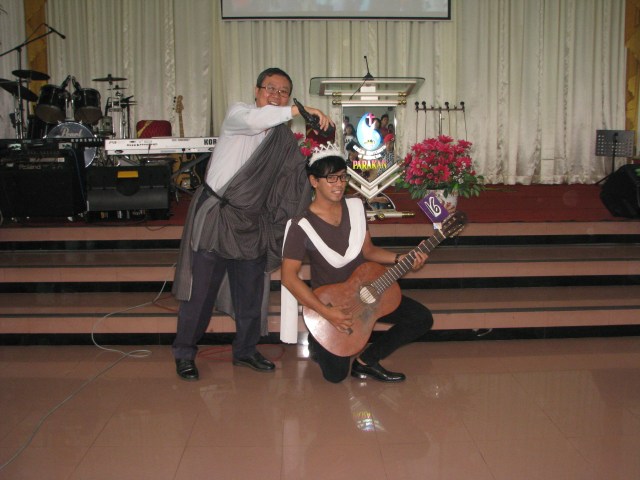 Daud terpilih menjadi Raja yang diurapi