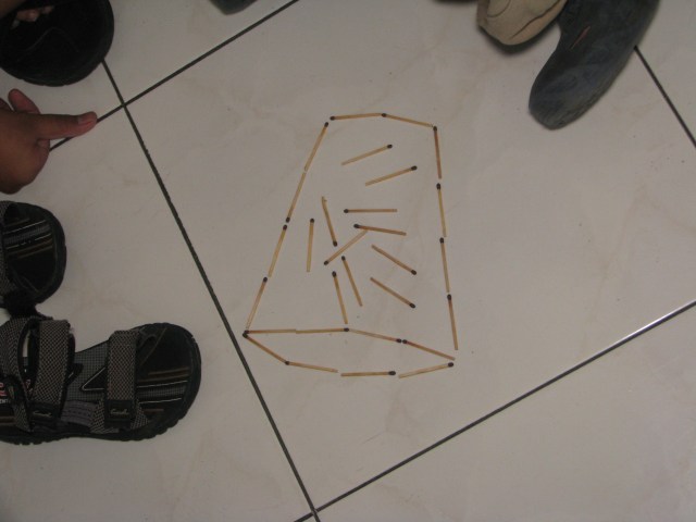 BUANG SAMPAH PADA TEMPATNYA