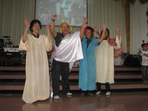 Yoshua setia menunggu Musa berdoa