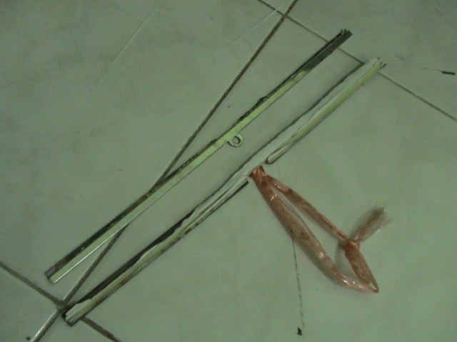 19. JANGAN BUANG BESI UNTUK PANJI-PANJI (CALON TULISAN SAYA BERIKUTNYA)