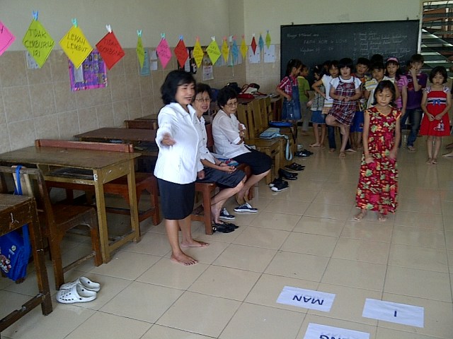 LEMPAR BOLANYA YA.....MANA TITIK YANG KAMU TUJU...IMAN..PENGHARAPAN ATAU KASIH...?. LEMPAR BOLANYA YA.....MANA TITIK YANG KAMU TUJU...IMAN..PENGHARAPAN ATAU KASIH...?.