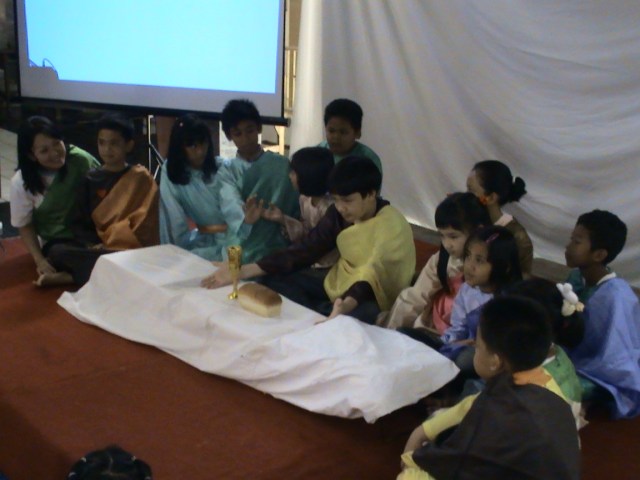 PERJAMUAN MALAM TERAKHIR PERJAMUAN MALAM TERAKHIR