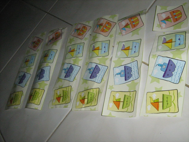 BARISKAN DENGAN RAPI SESUAI GAMBARNYA