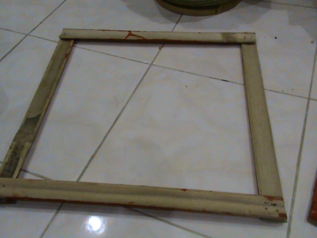 TAMPAK BELAKANG, BINGKAI INI JUGA BISA DIPAKAI DI POS SEBELUMNYA TADI.