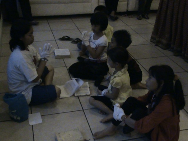 FOTO PELAKSANAAN POS 1 DIPANDU KAK FITRI