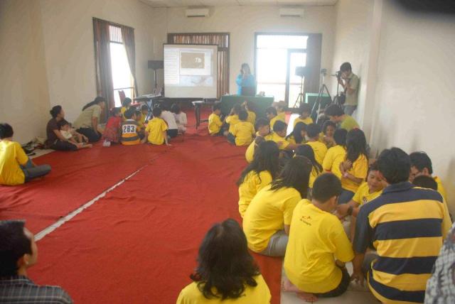 DINAMIKA KELOMPOK PEMBAGIAN KODE KOSTUM PADA TIAP KELOMPOK