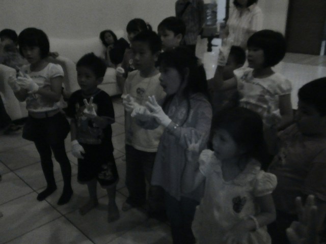 BERLATIH GERAKAN AYAT HANYA DENGAN MELIBATKAN JARI-JARI