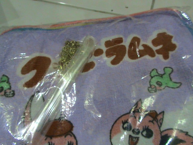 kode kostum saputangan