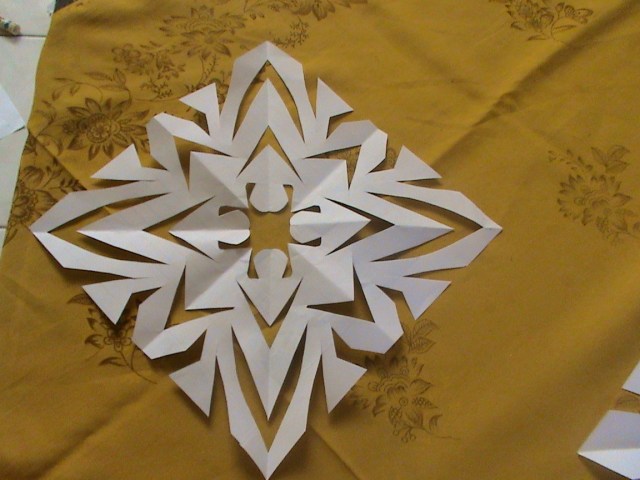 41. INGIN BENTUK BUNGA SEMERBAK INI