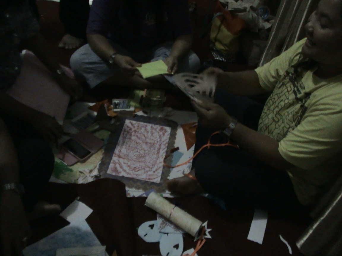 MATERI MENJIPLAK TAPLAK TIMBUL UNTUK MEMBUAT KERTAS BATIK DALAM SATU MENIT