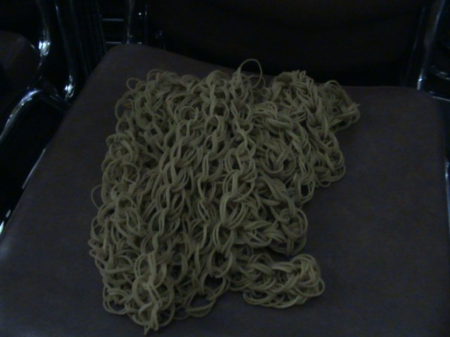 RANGKAIAN KARET, BAIK UNTUK BERMAIN SIMPEI MAUPUN UNTUK BERMAIN LOMPAT TALI