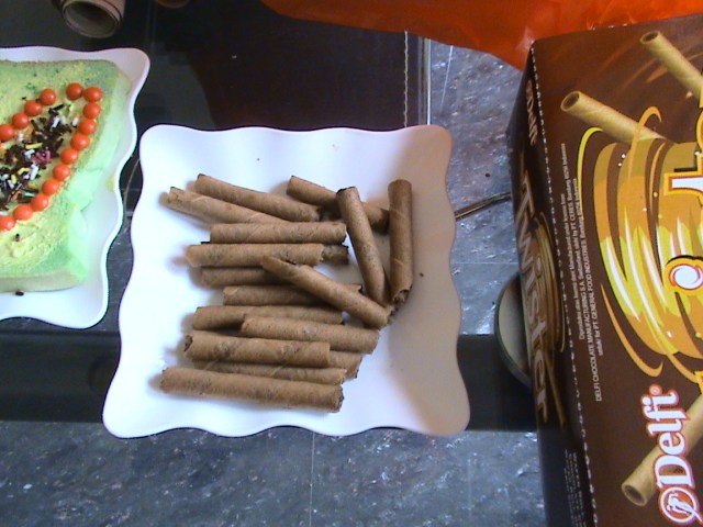 GUNTING COKLAT PANJANG JIKA DIRASA TERLALU PANJANG