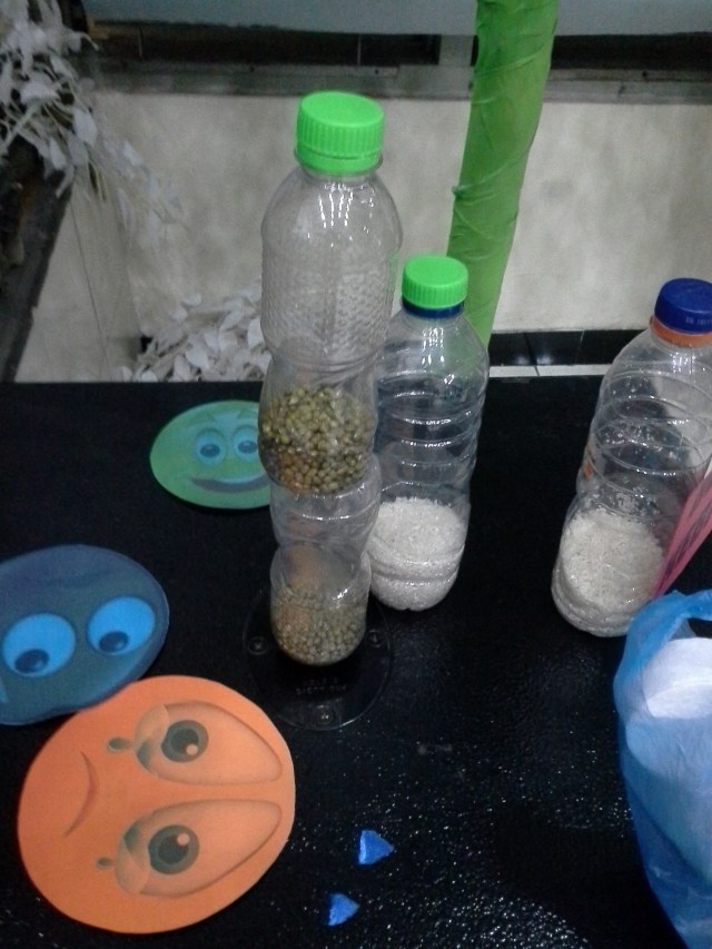 Marakas sederhana buatan guru sendiri, Seru abiz lihat anak-anak bermain marakas !