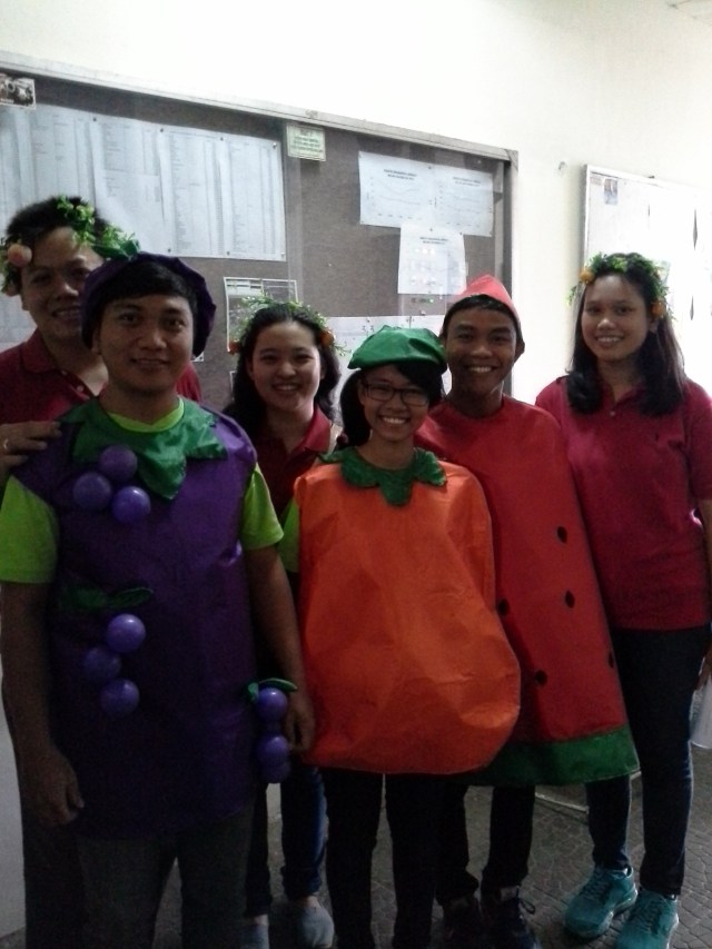 Ini semua para Dancer nya..para guru yang memimpin gerakan anak-anak semuanya..