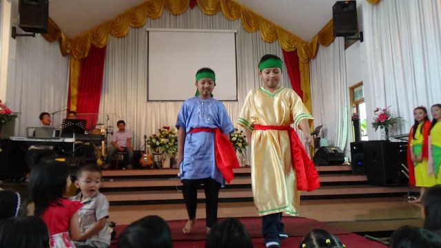 PEMILIK PENGINAPAN PRIA